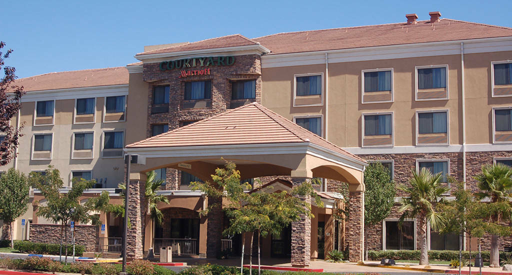 Courtyard By Marriott Ontario Rancho Cucamonga Hotel Exterior photo